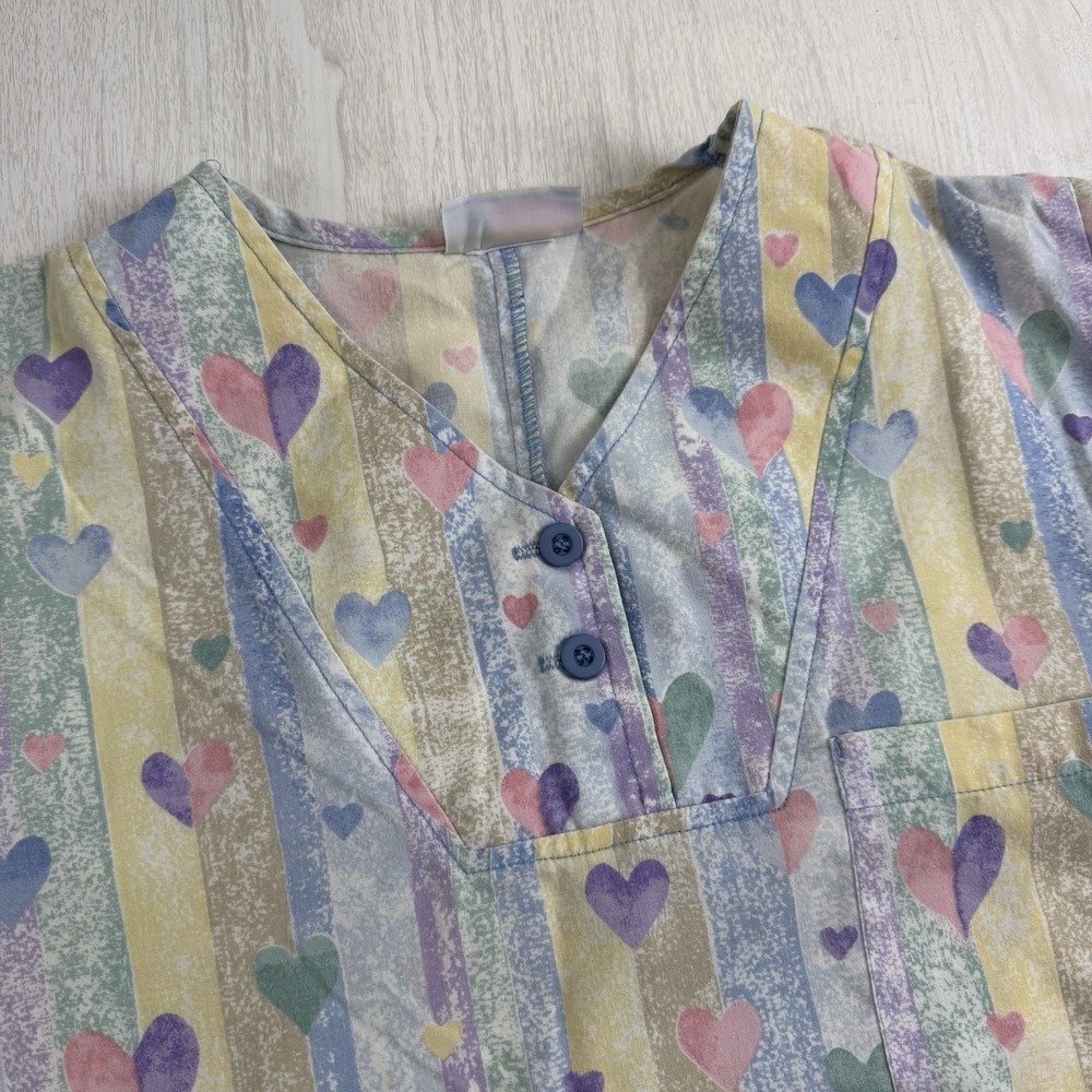 Women's Scrub Top XS / Sm Multicolor 2-Pocket Whimsy Y2K Softgirl Pastel Hearts